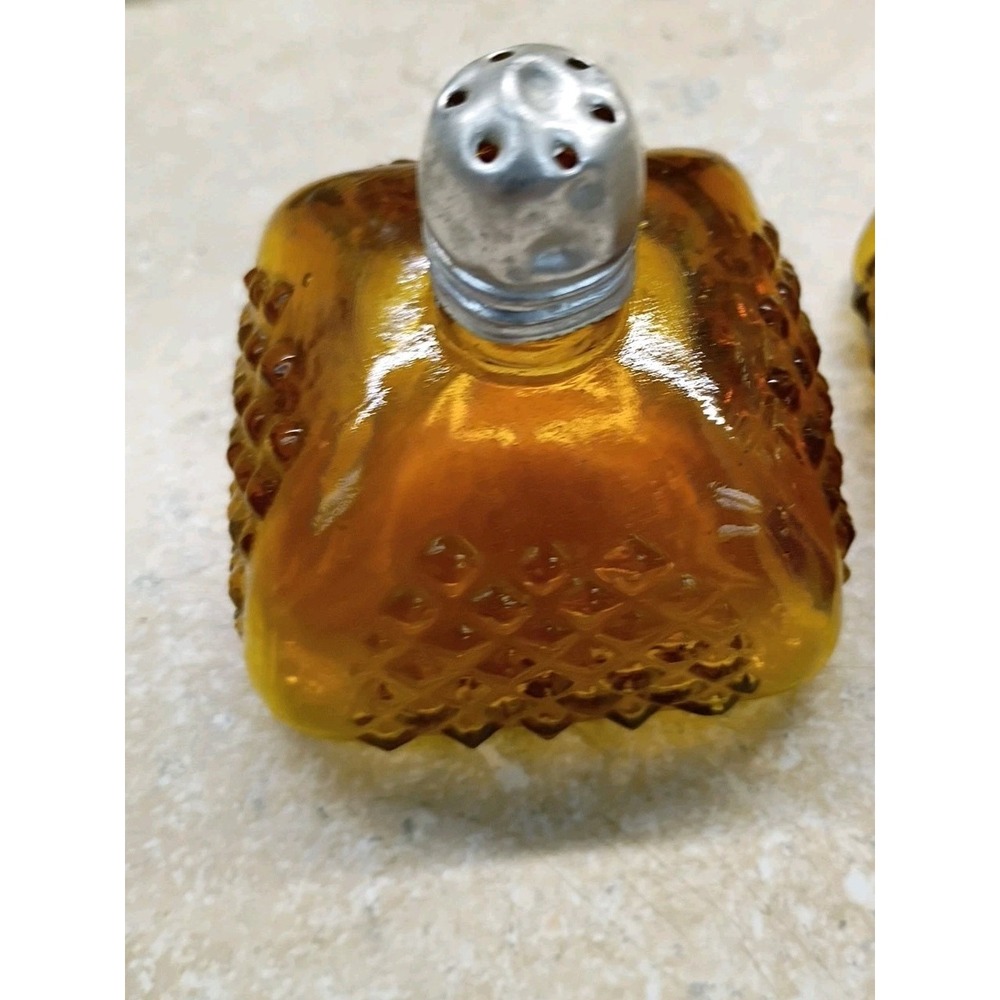 Vintage Set Amber Glass Hobnail Salt & Pepper Shakers Retro‎ MCM Collectibles